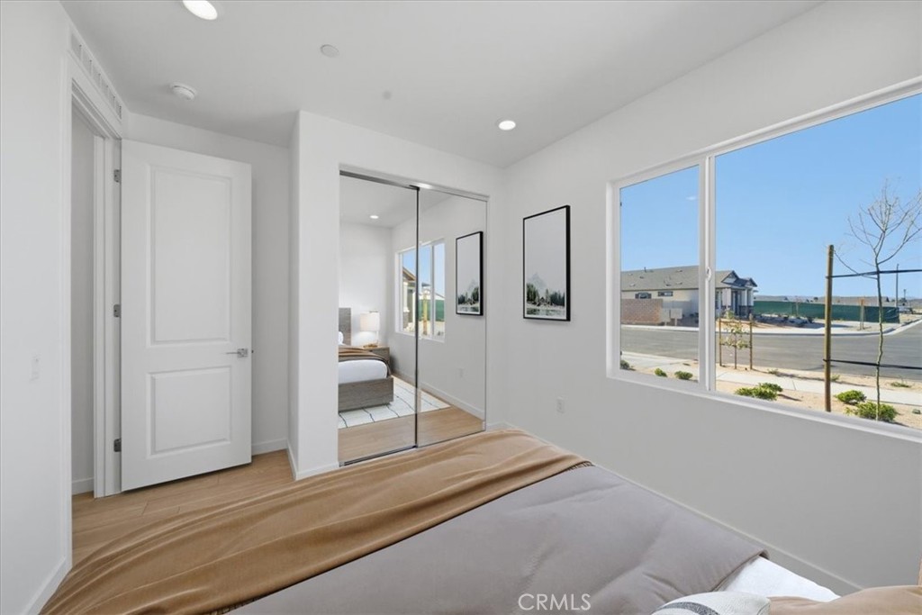 3329 E Avenue J-4