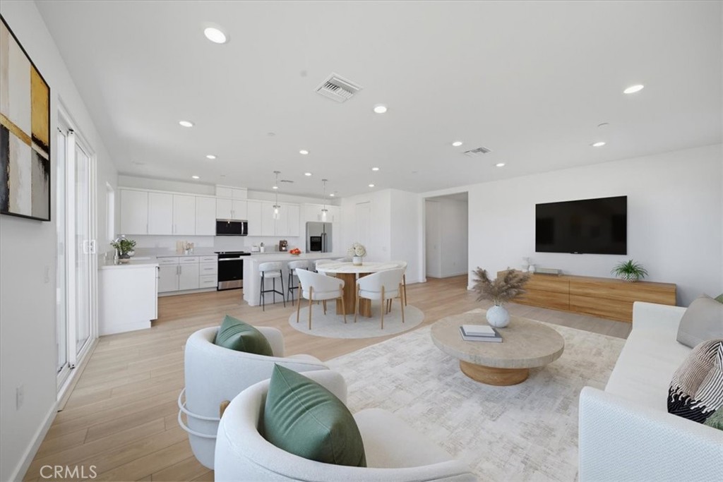 3329 E Avenue J-4