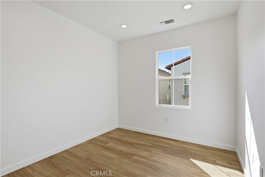 2544 Warner Street