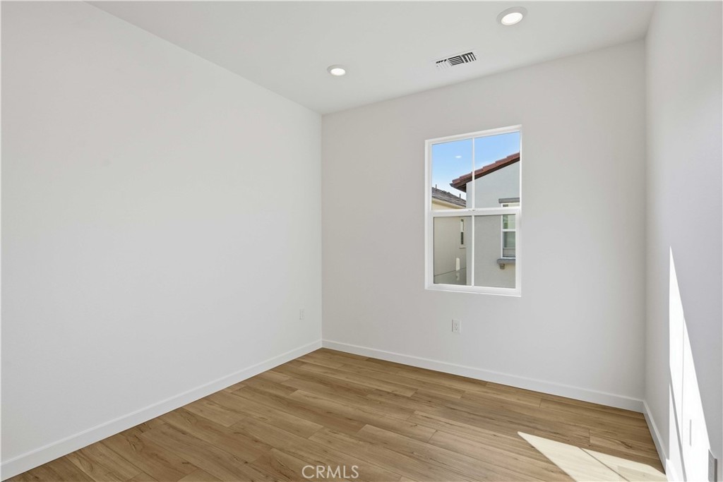 2544 Warner Street