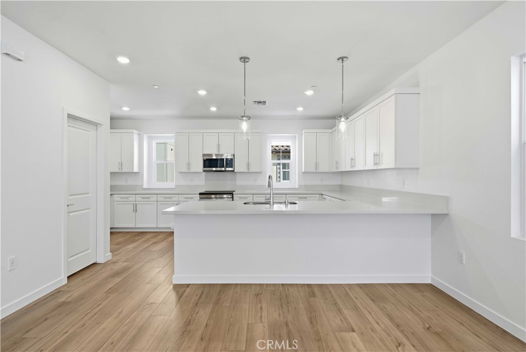 2543 Hepburn Street