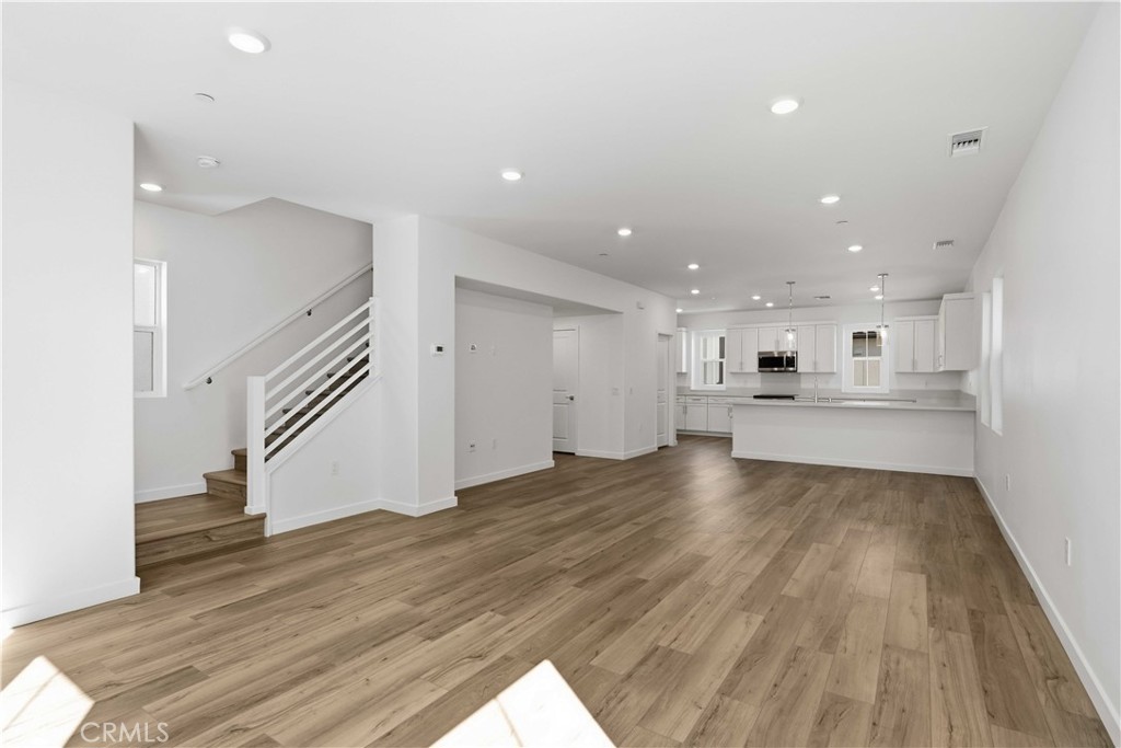2543 Hepburn Street