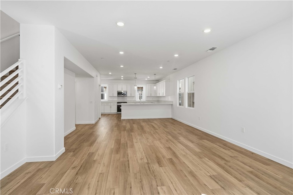 2543 Hepburn Street