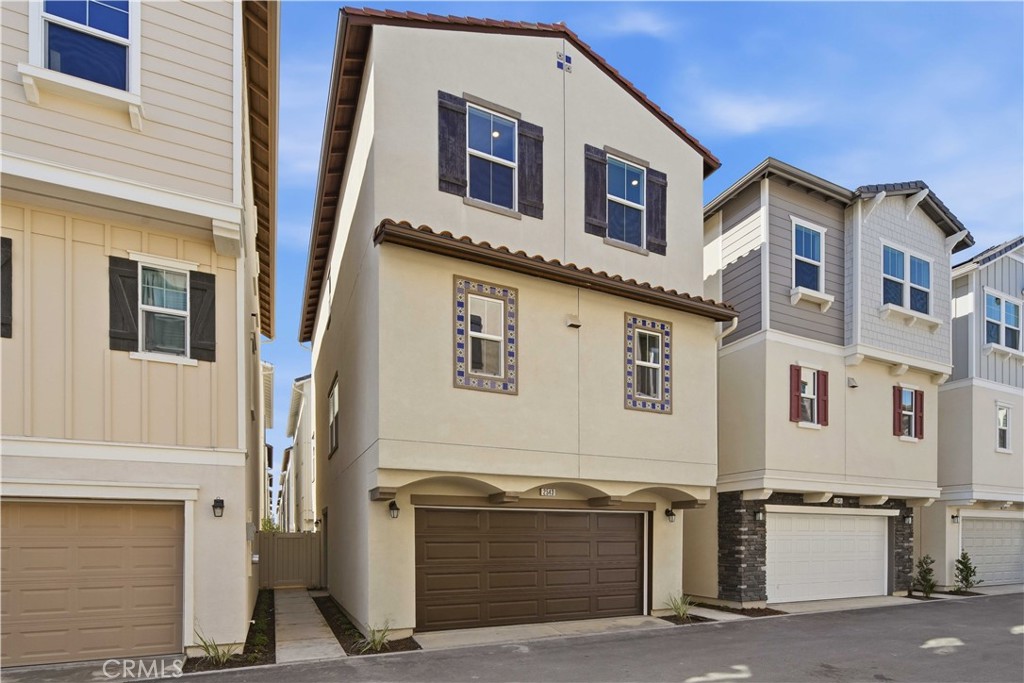 2543 Hepburn Street