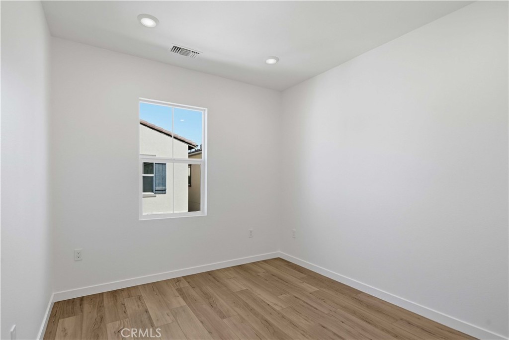 2543 Hepburn Street
