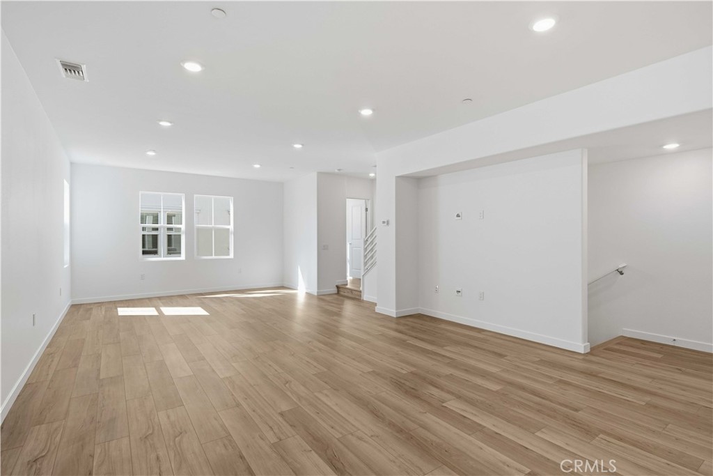 2543 Hepburn Street