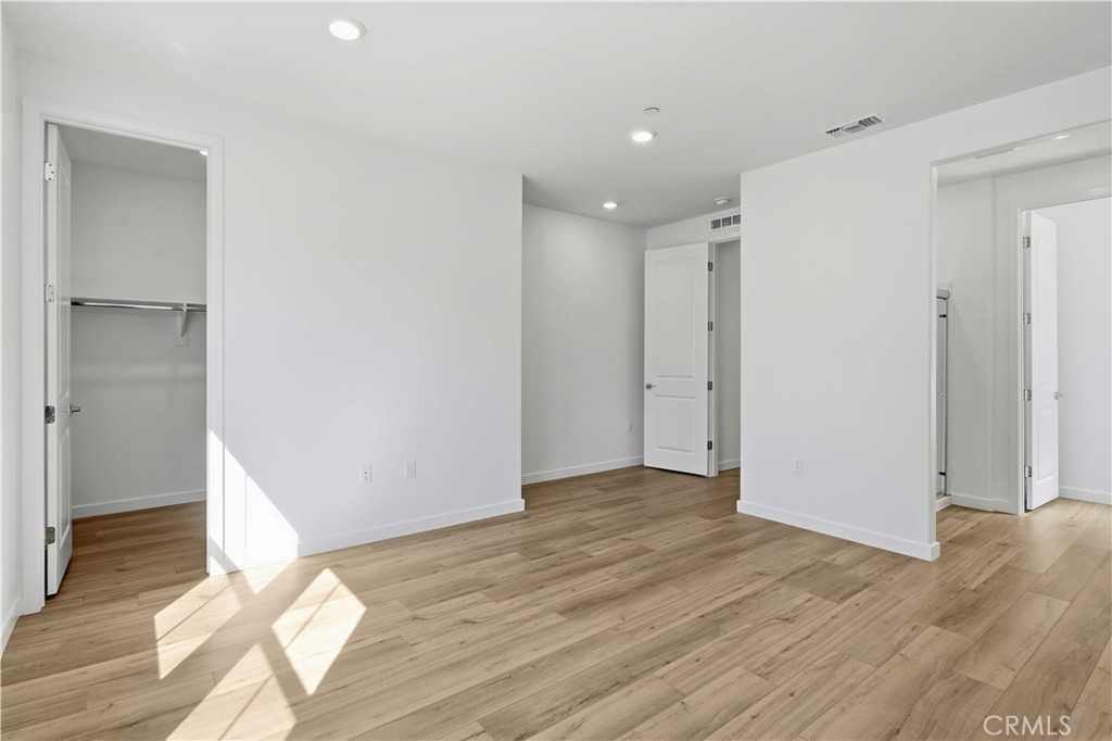 2543 Hepburn Street