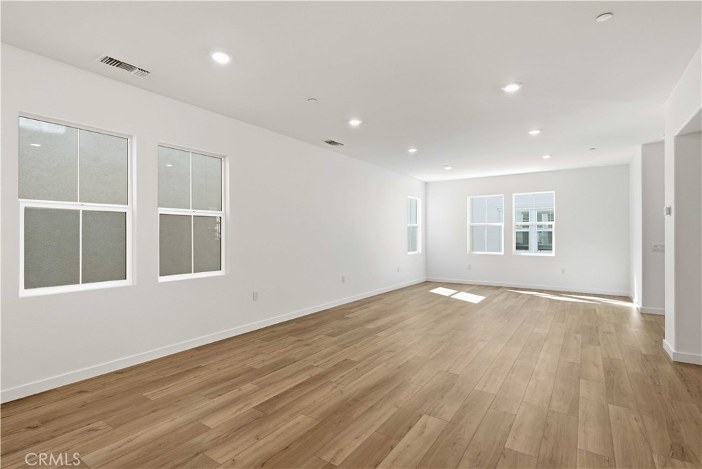 2543 Hepburn Street