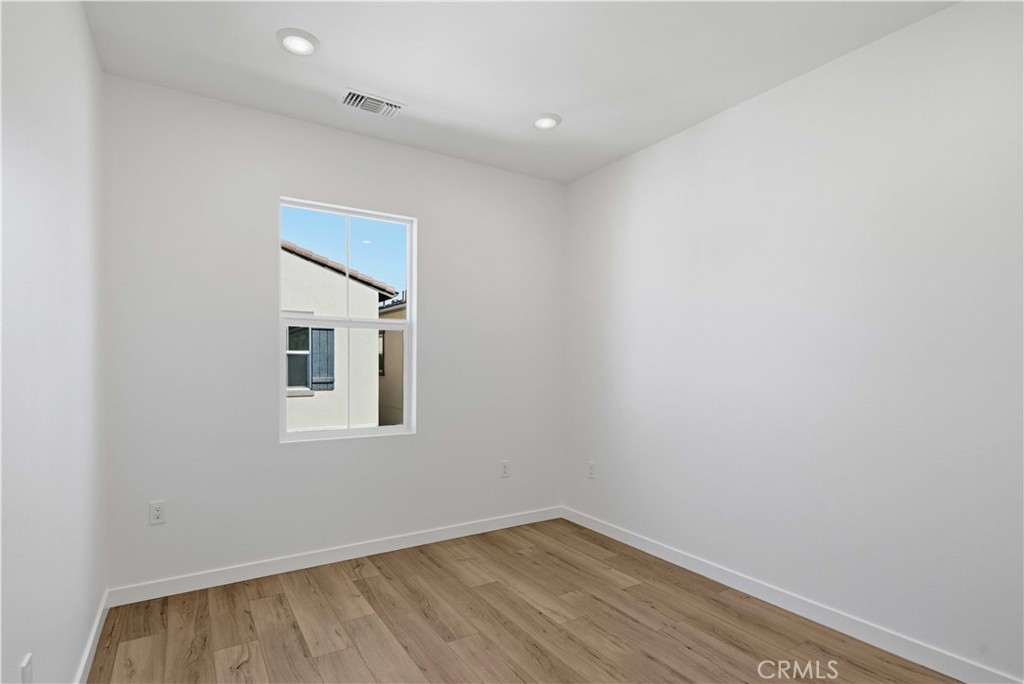 2543 Hepburn Street