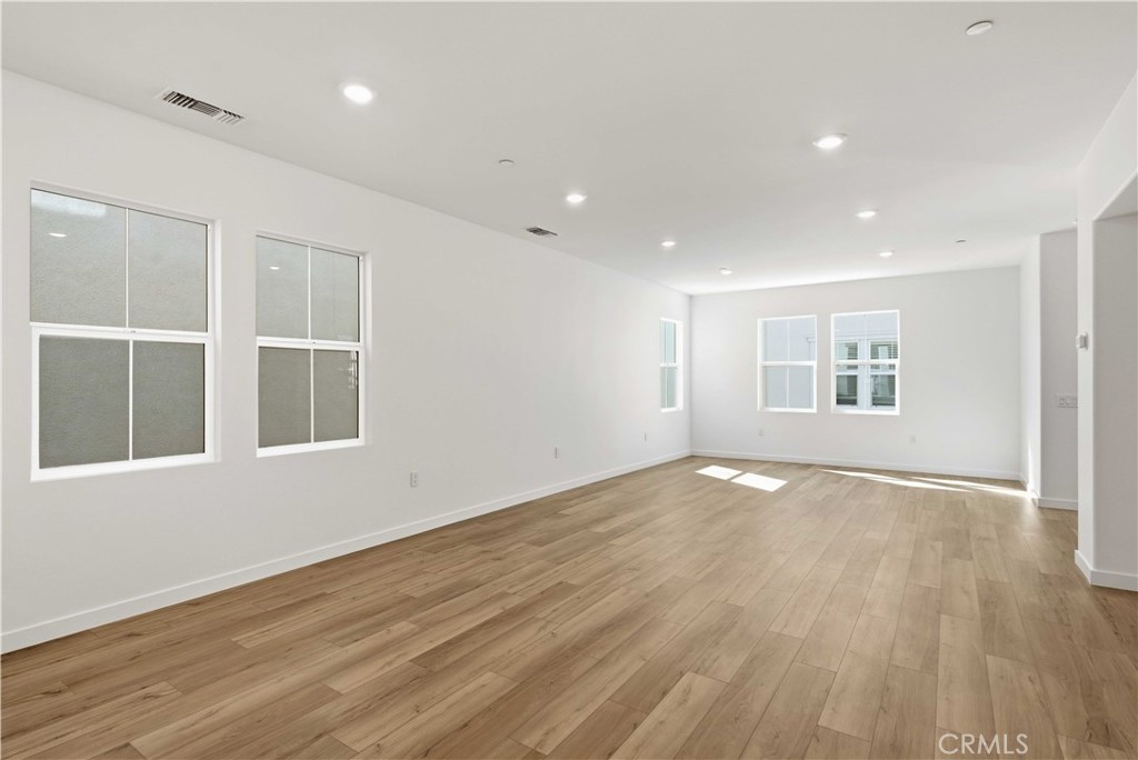 2543 Hepburn Street