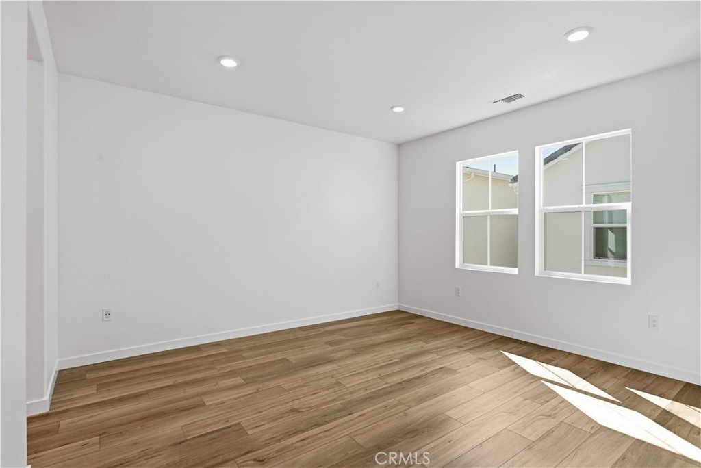 2543 Hepburn Street