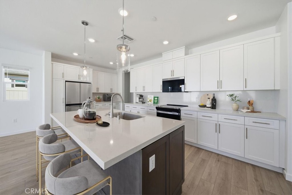 3229 E Avenue J-4
