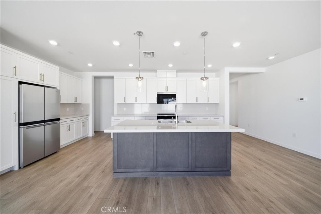 3229 E Avenue J-4