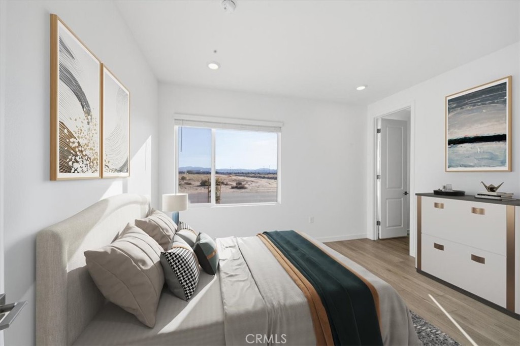 3229 E Avenue J-4