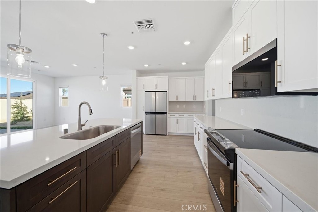 3229 E Avenue J-4