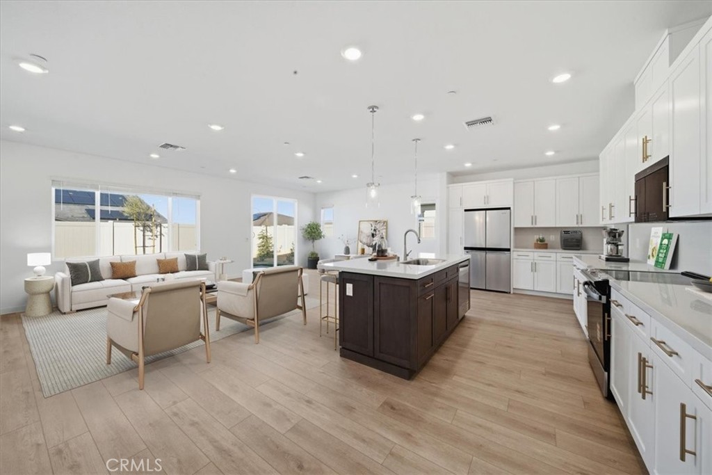 3229 E Avenue J-4