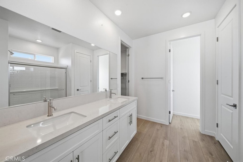 3229 E Avenue J-4