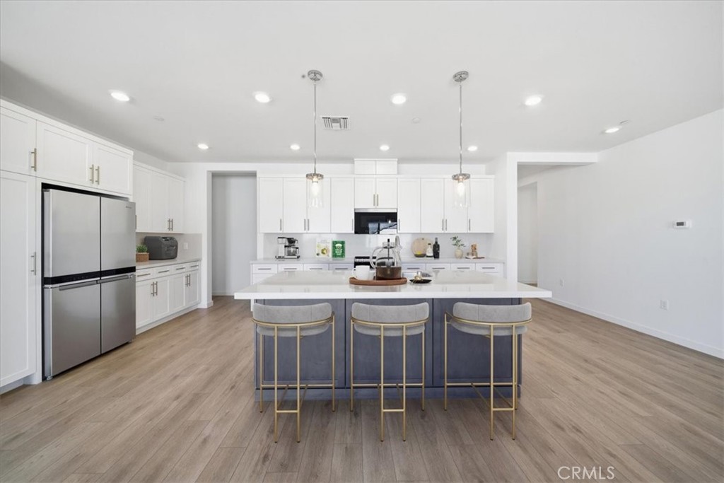 3229 E Avenue J-4