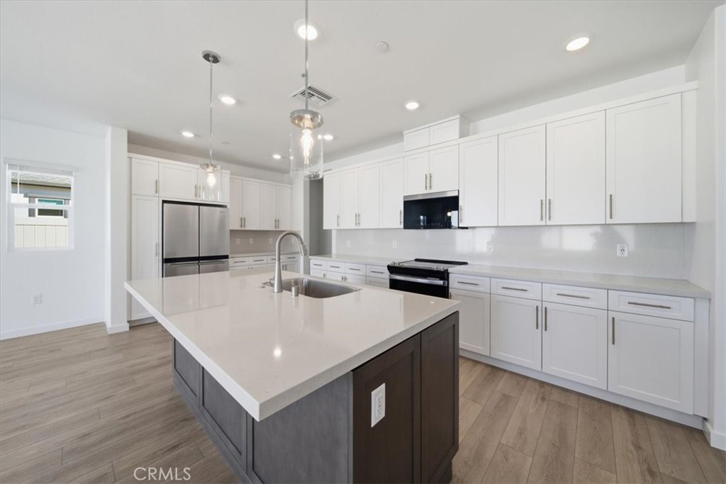 3229 E Avenue J-4