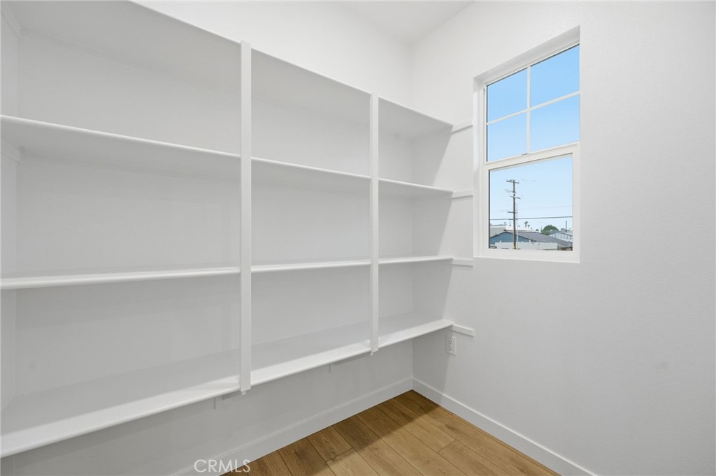 2520 Reel Street