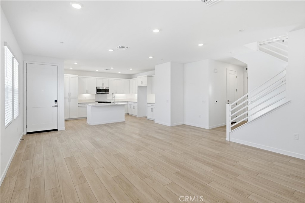 11401 Primrose Lane