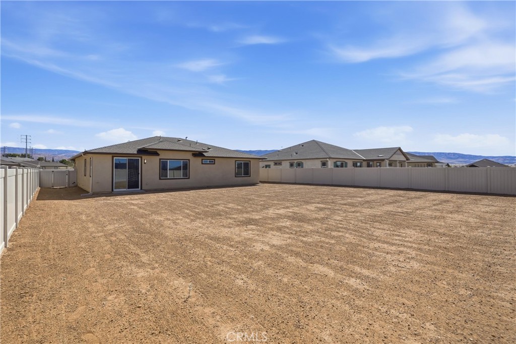 5549 W Avenue K-15