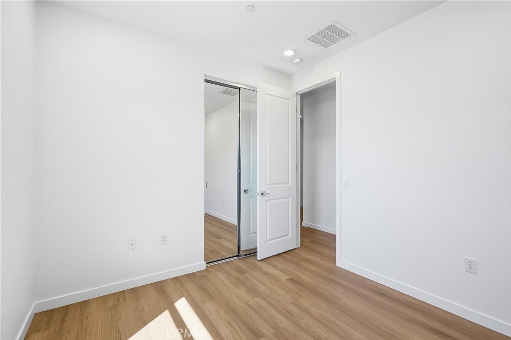 5549 W Avenue K-15