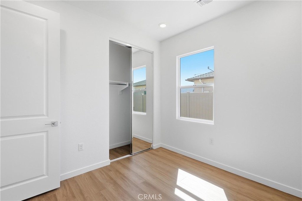 5549 W Avenue K-15