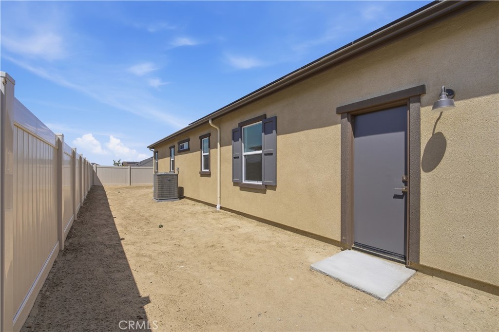 3253 E Avenue J-4