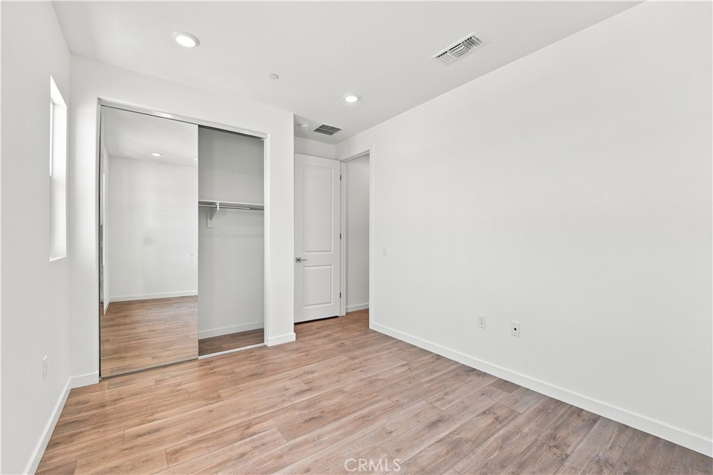 3253 E Avenue J-4