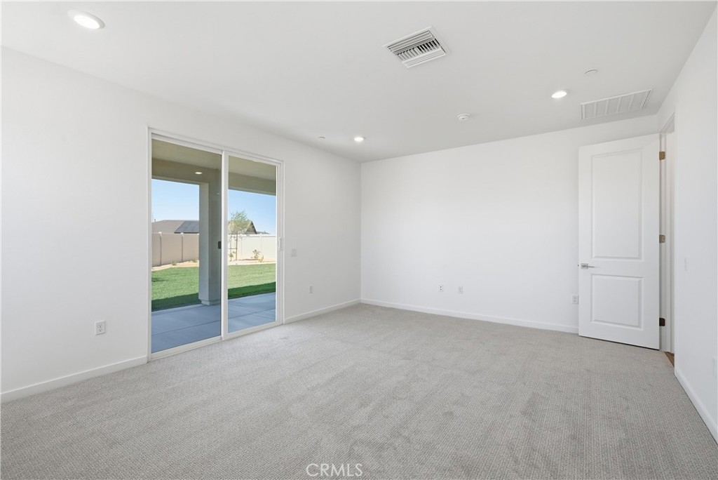 3245 E Avenue J-3