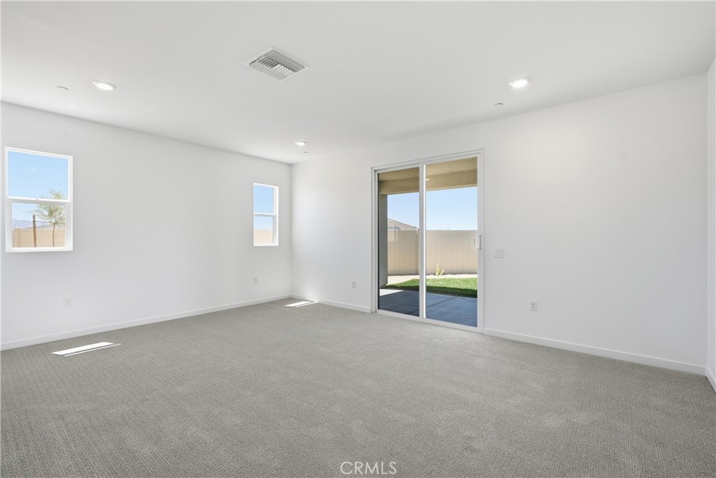 3245 E Avenue J-3