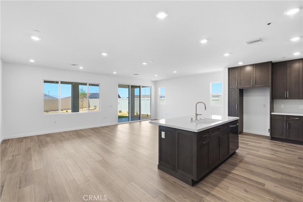3245 E Avenue J-3
