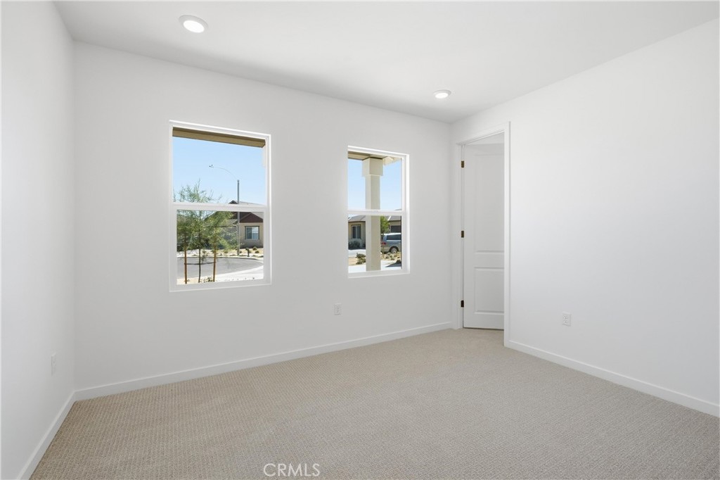 3245 E Avenue J-3
