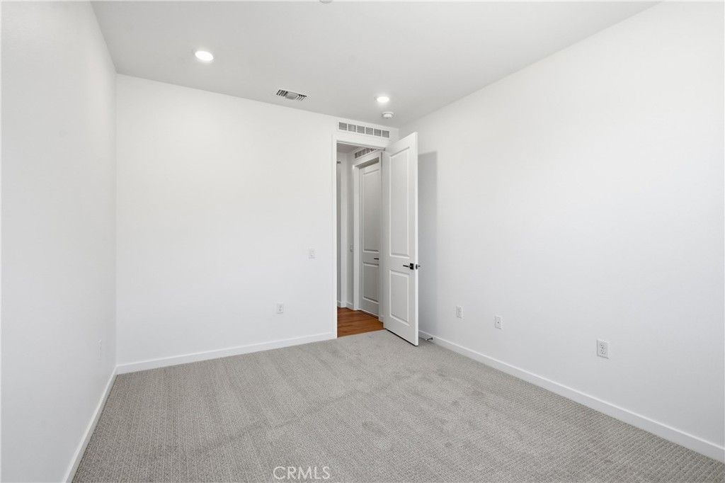 3245 E Avenue J-3