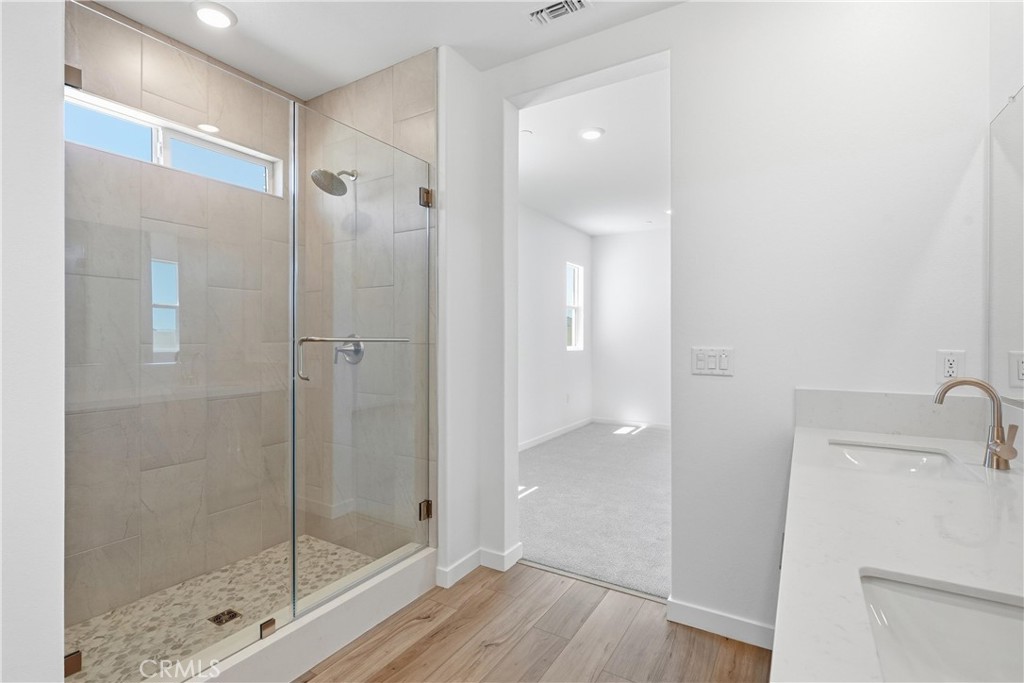 3245 E Avenue J-3