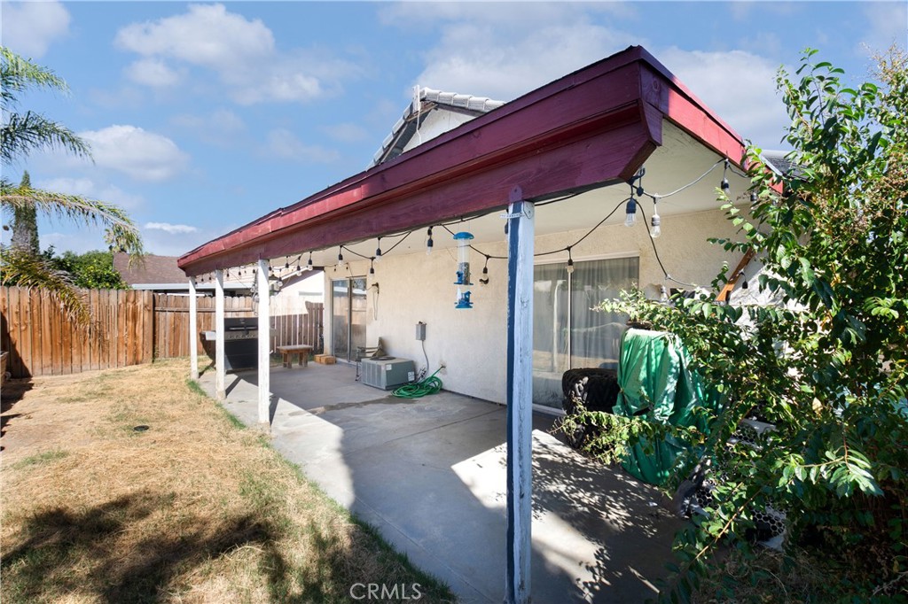935 Lilac Street
