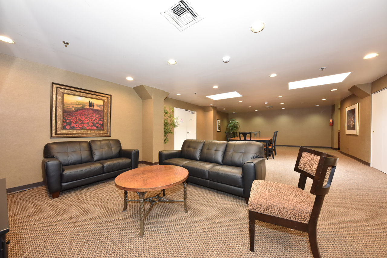 234 N Broadway - 312