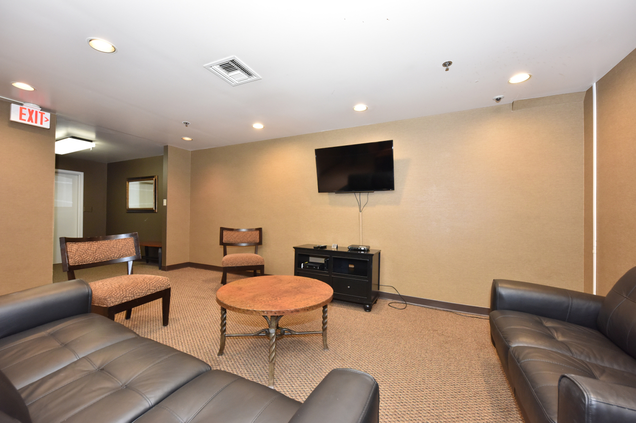 234 N Broadway - 312