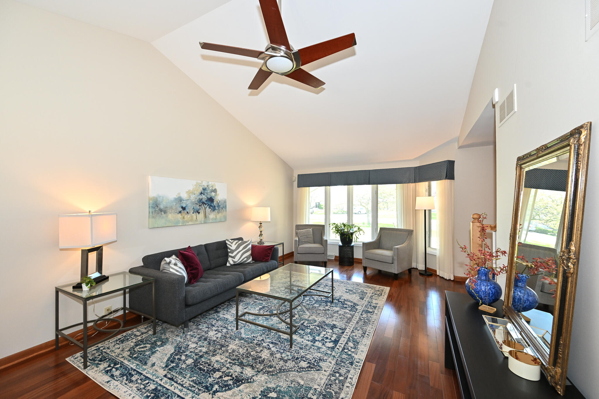 1404 De La Warr Cir