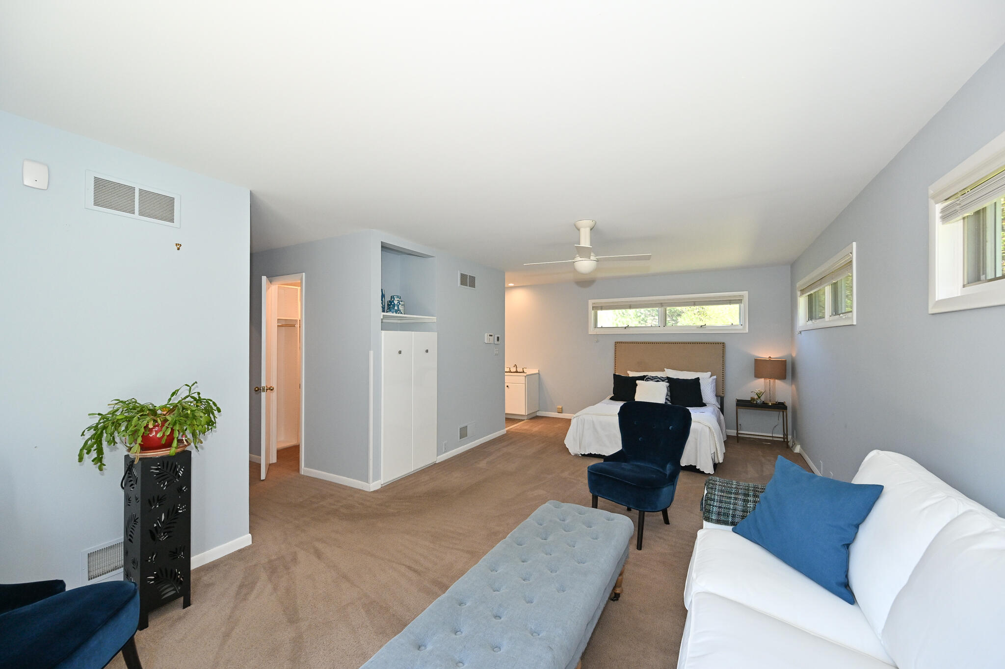 1404 De La Warr Cir