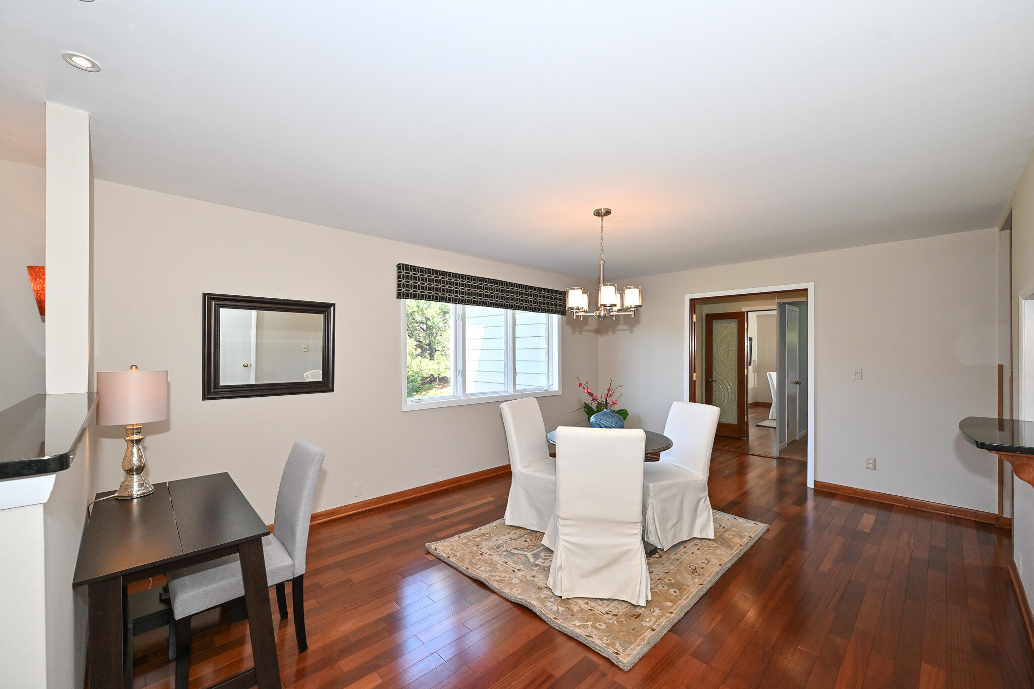 1404 De La Warr Cir