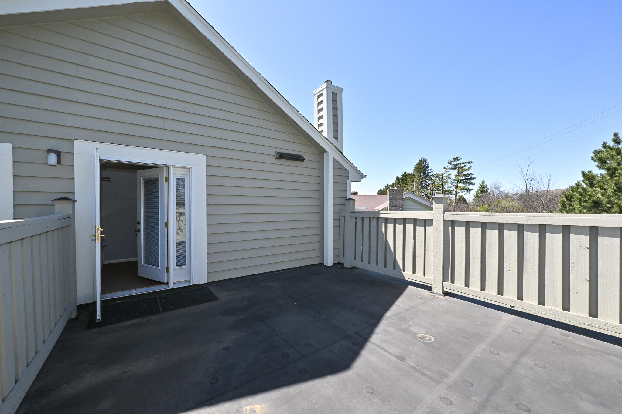 1404 De La Warr Cir