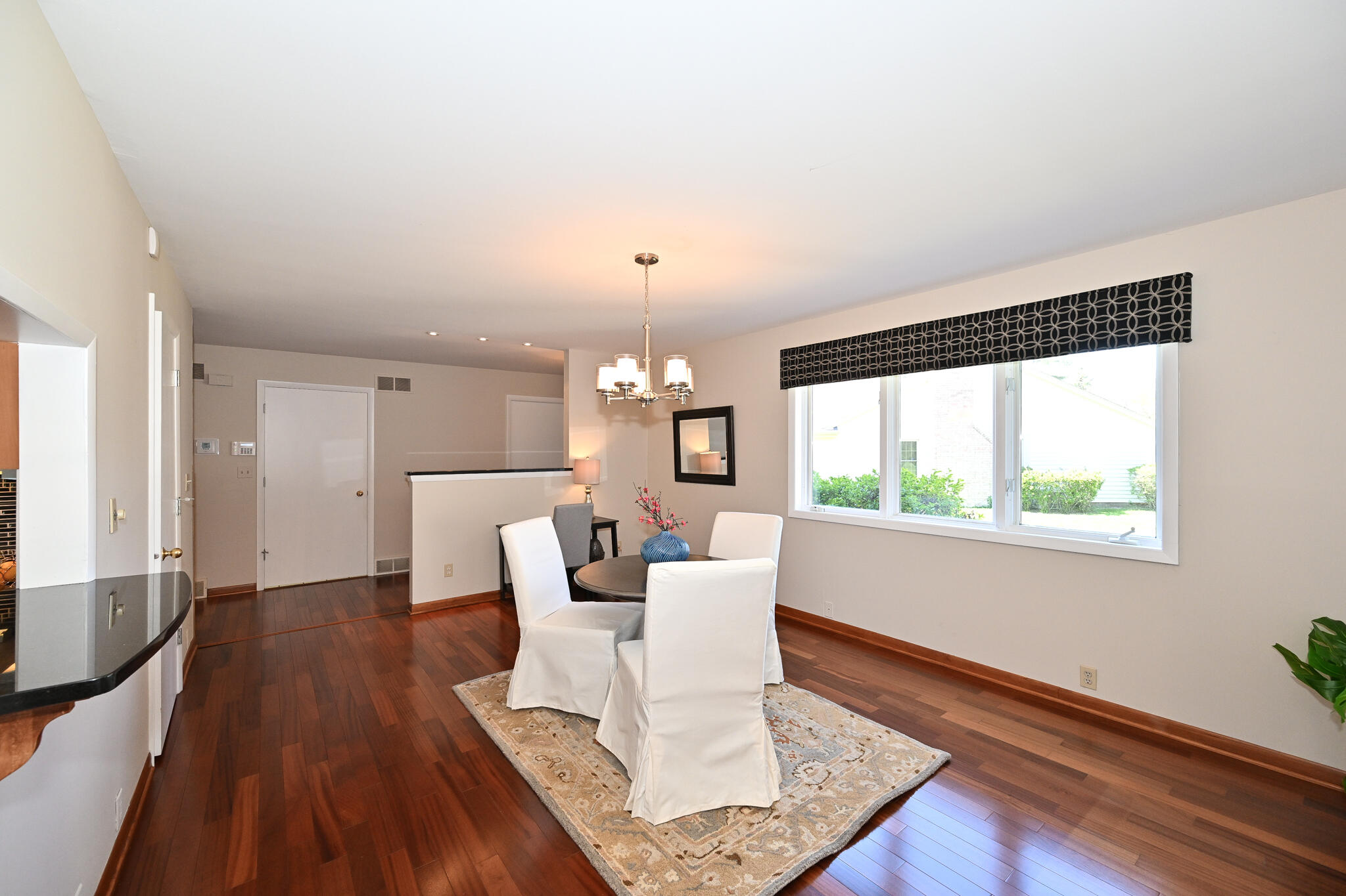 1404 De La Warr Cir