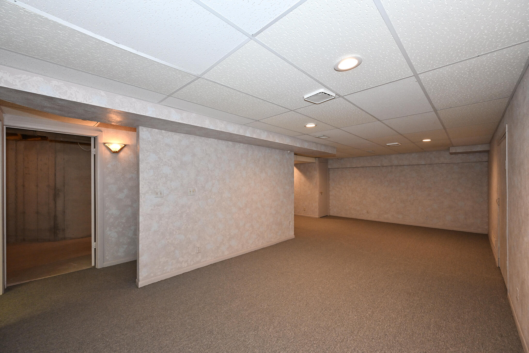 1404 De La Warr Cir