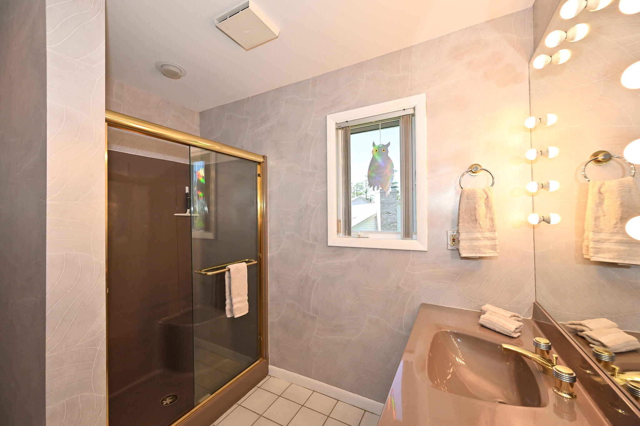 1404 De La Warr Cir