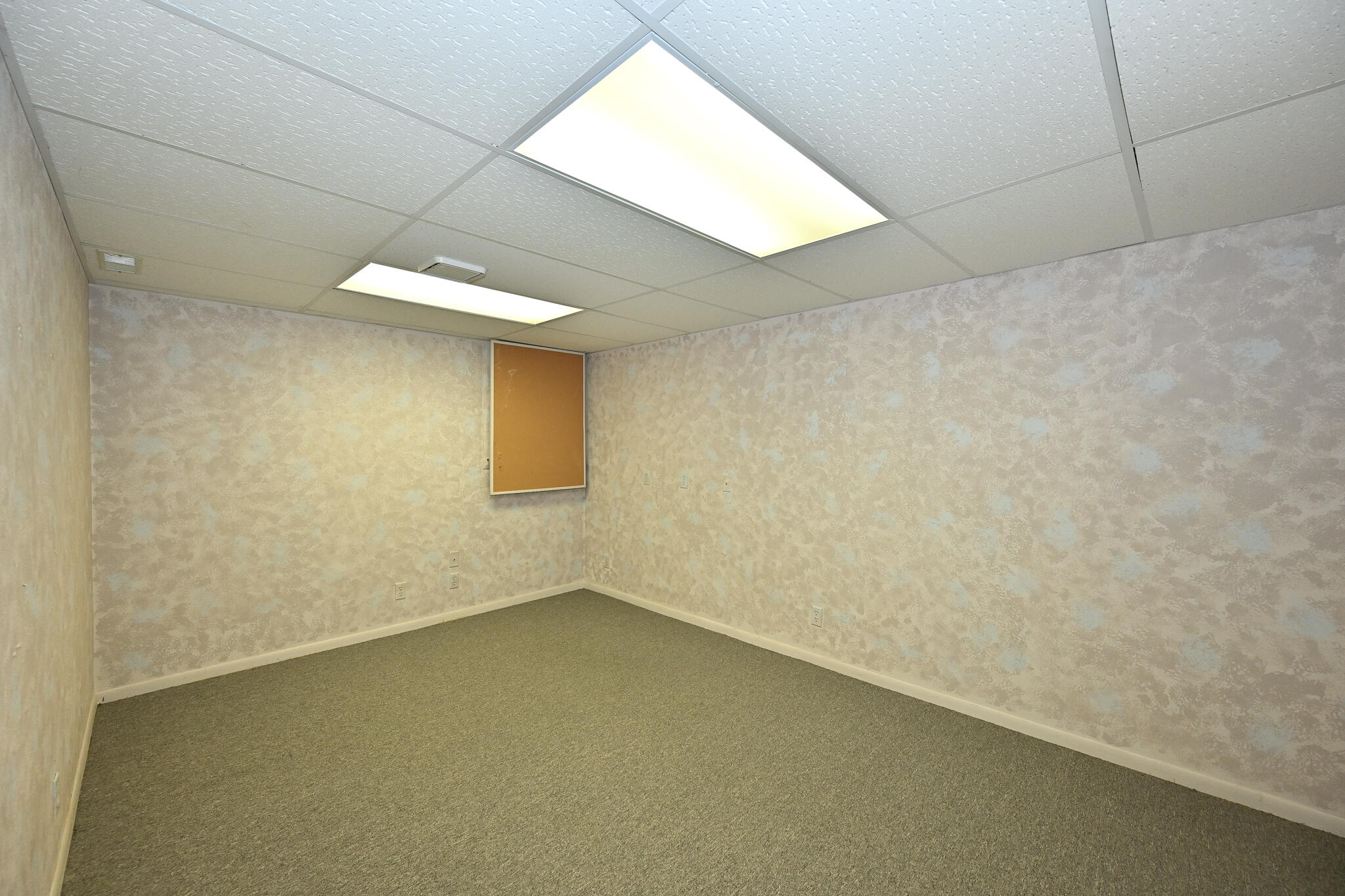 1404 De La Warr Cir