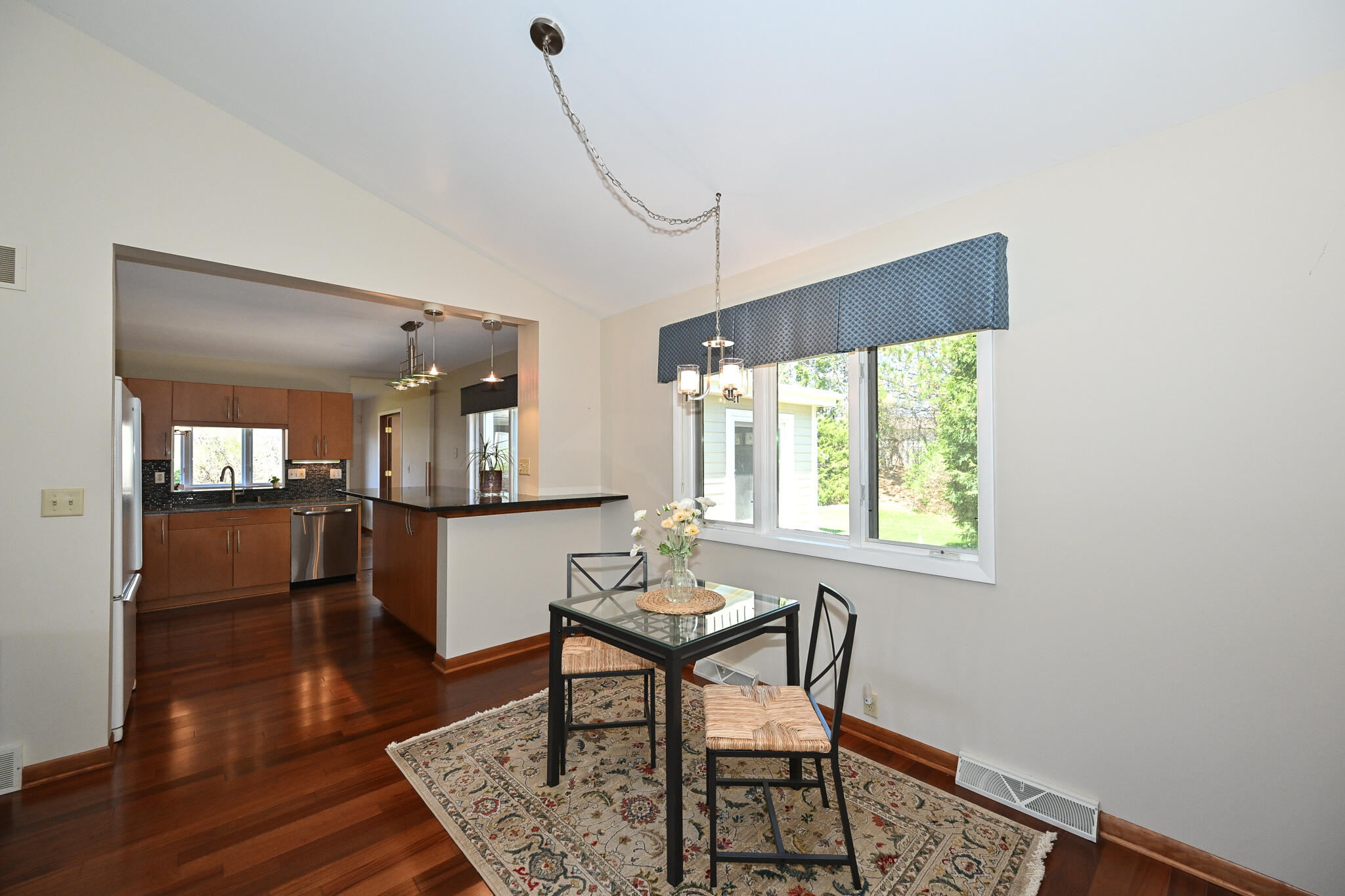 1404 De La Warr Cir