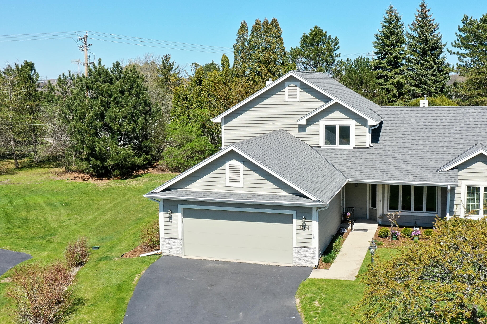1404 De La Warr Cir