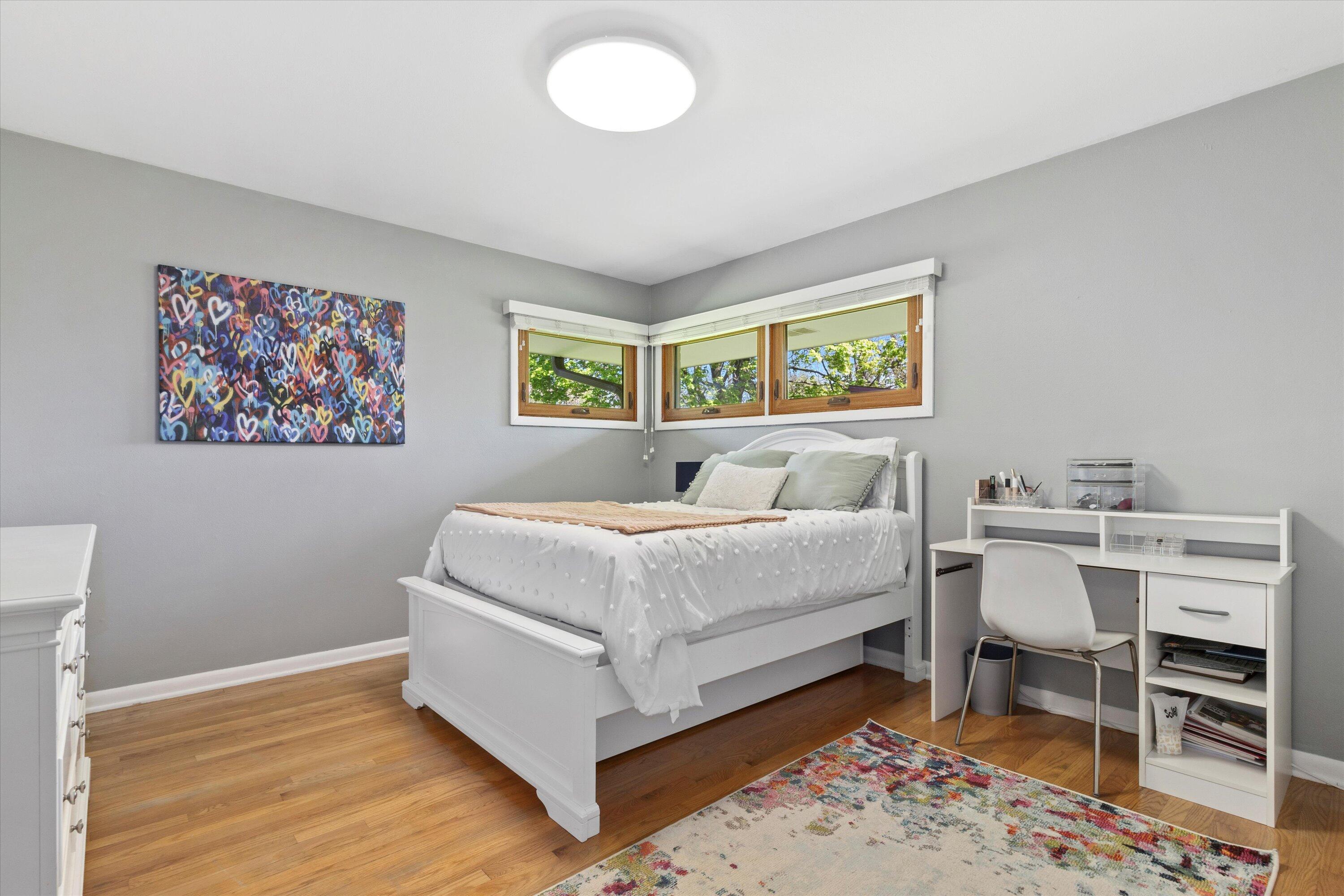8940 N Pelham Pkwy